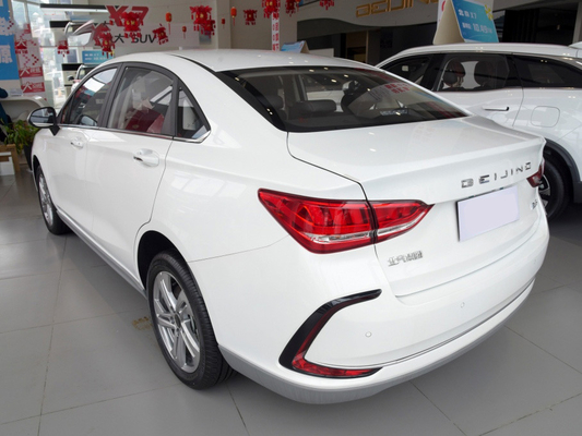 BAIC EU5 ऑटो पैसेंजर व्हीकल्स एटी 8 स्पीड हाई पावर लक्ज़री वर्जन सेडान कार