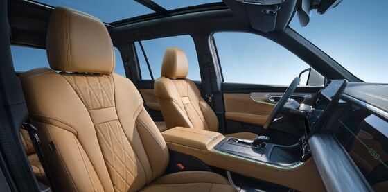 GAC GS8 स्टॉक नई एसयूवी