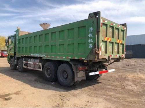 12 टायर्स फॉ यूज्ड हैवी ड्यूटी ट्रक्स 12 स्पीड मैनुअल 8*4 430HP